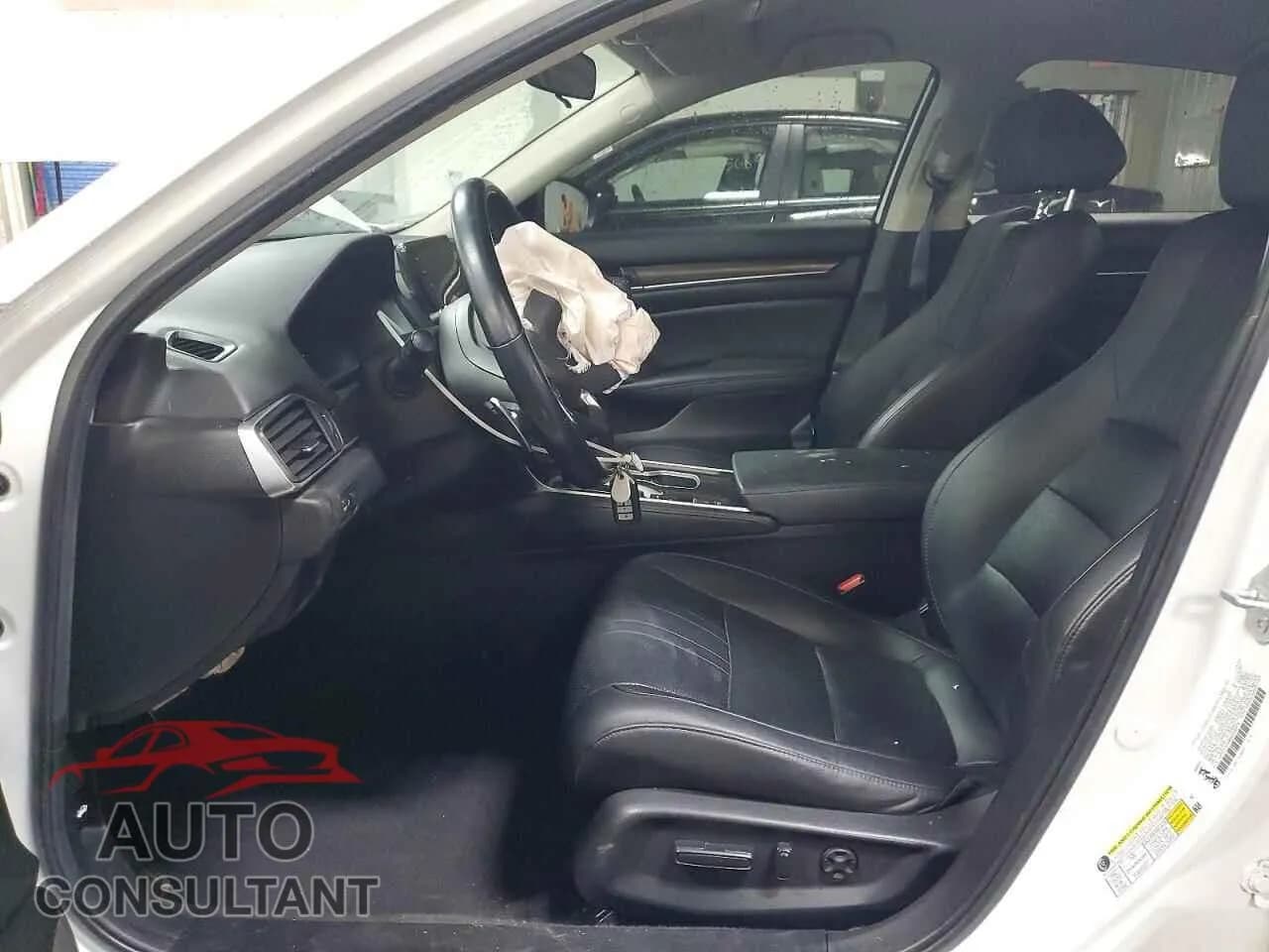 2021 HONDA ACCORD Damaged VIN 1HGCV1F44MA009574 – exterior detail 2021 HONDA ACCORD Damaged VIN 1HGCV1F44MA009574 – exterior detail