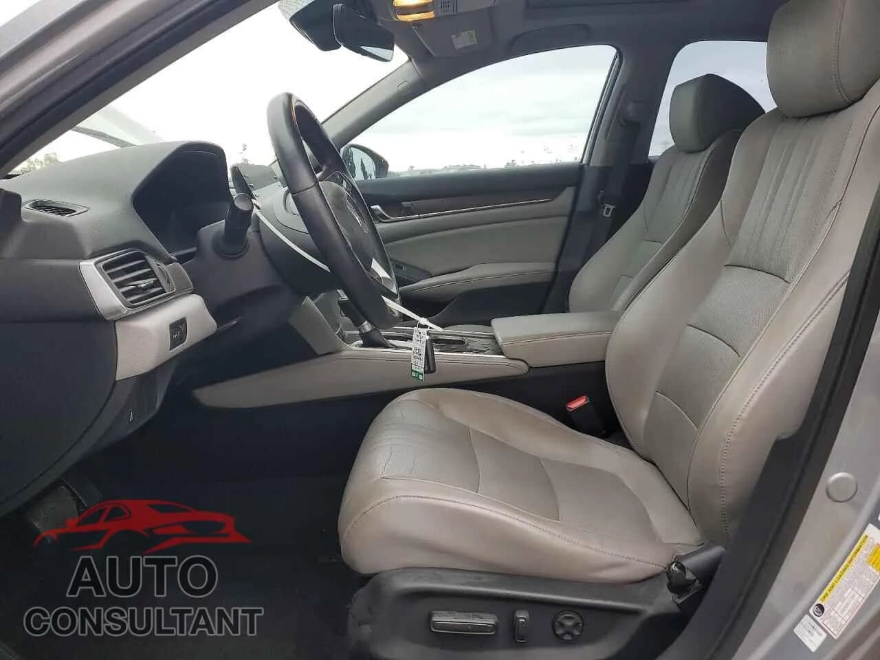 2018 HONDA ACCORD Used VIN 1HGCV1F68JA107830 – exterior detail 2018 HONDA ACCORD Used VIN 1HGCV1F68JA107830 – exterior detail