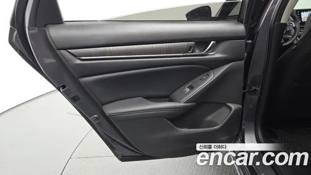 2018 Honda Accord 10th Gen 2.0 Hybrid Touring Sold VIN 1HGCV3690JA511159 – photo 20 2018 Honda Accord 10th Gen 2.0 Hybrid Touring Sold VIN 1HGCV3690JA511159 – photo 20