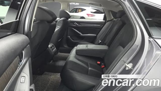 2018 Honda Accord 10th Gen 2.0 Hybrid Touring Sold VIN 1HGCV3690JA511159 – photo 24 2018 Honda Accord 10th Gen 2.0 Hybrid Touring Sold VIN 1HGCV3690JA511159 – photo 24