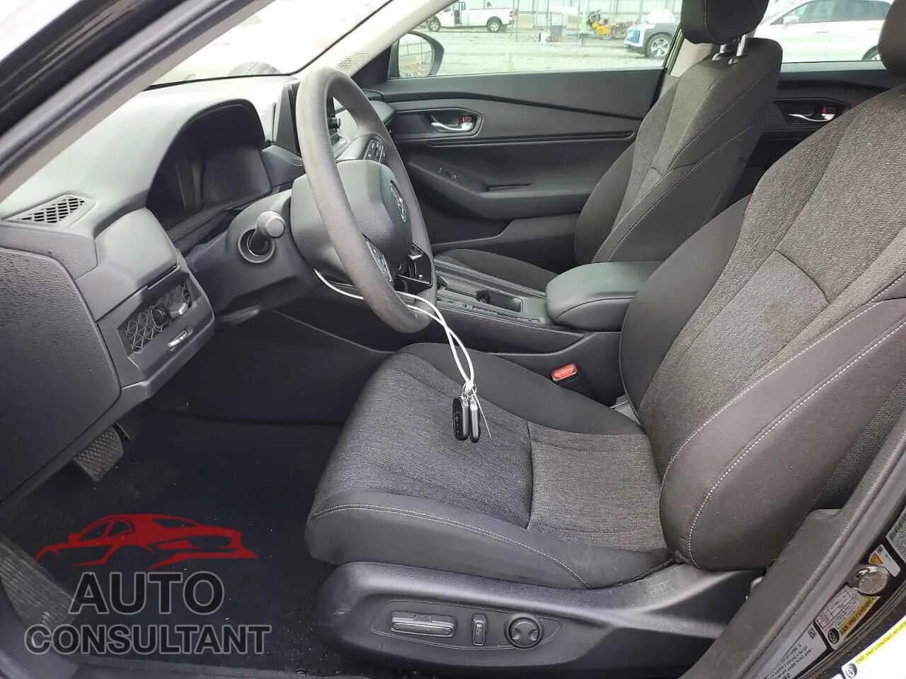 2025 HONDA ACCORD Used VIN 1HGCY1F41SA013666 – exterior detail 2025 HONDA ACCORD Used VIN 1HGCY1F41SA013666 – exterior detail