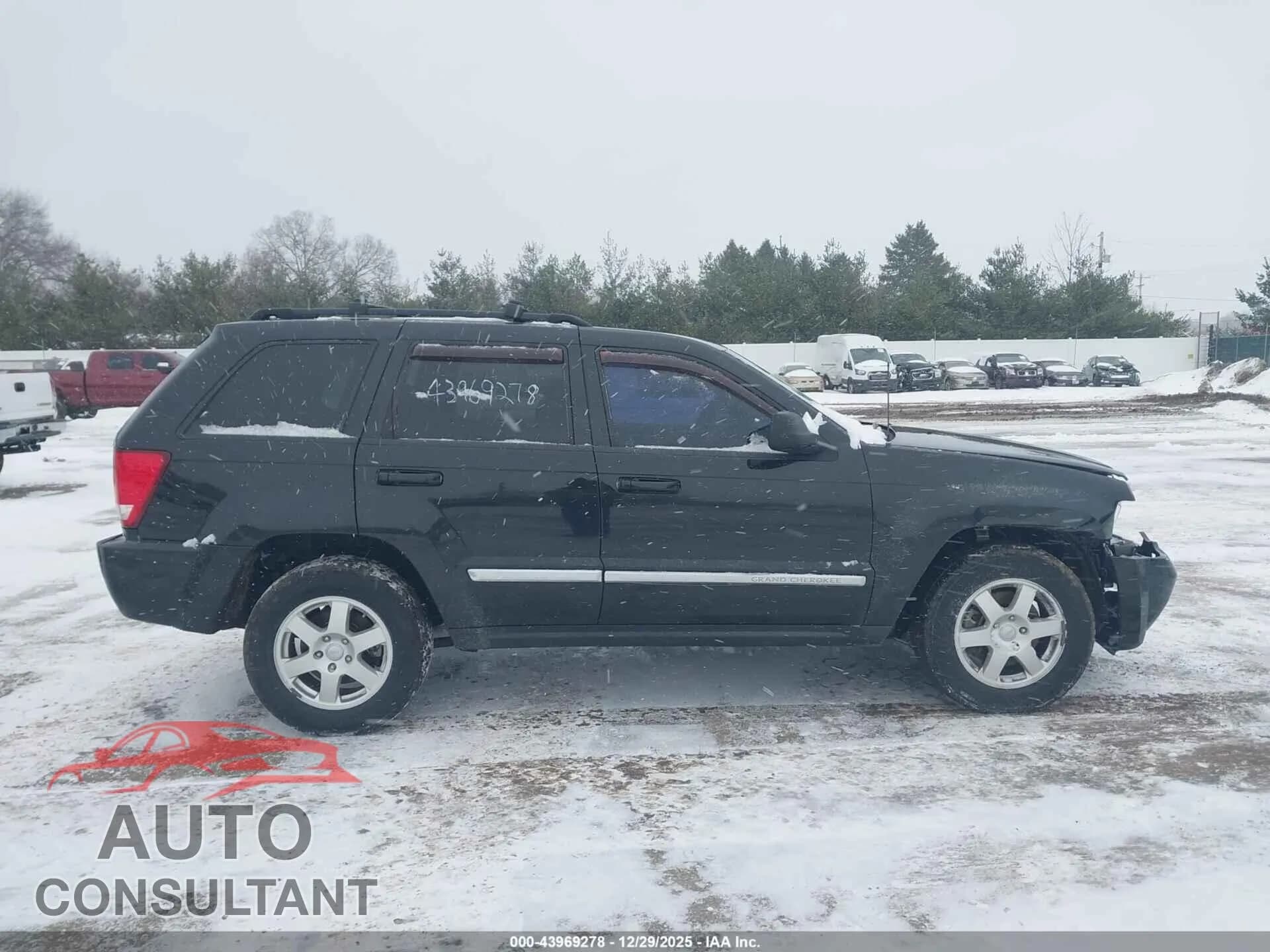 2010 JEEP GRAND CHEROKEE Damaged VIN 1J4PR4GK7AC129432 – photo 13 2010 JEEP GRAND CHEROKEE Damaged VIN 1J4PR4GK7AC129432 – photo 13