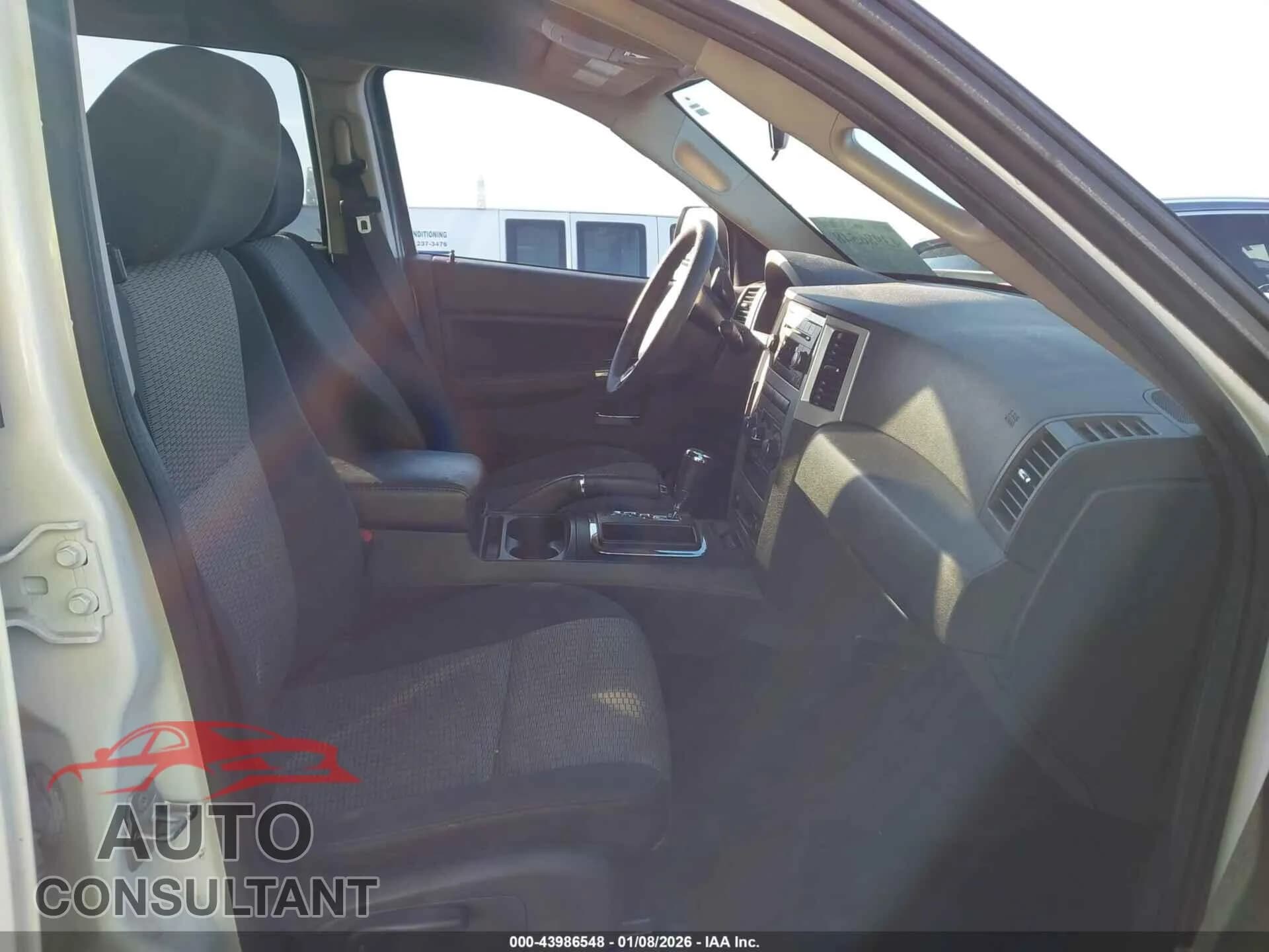 2010 JEEP GRAND CHEROKEE Damaged VIN 1J4PS4GK8AC154960 – interior seats 2010 JEEP GRAND CHEROKEE Damaged VIN 1J4PS4GK8AC154960 – interior seats