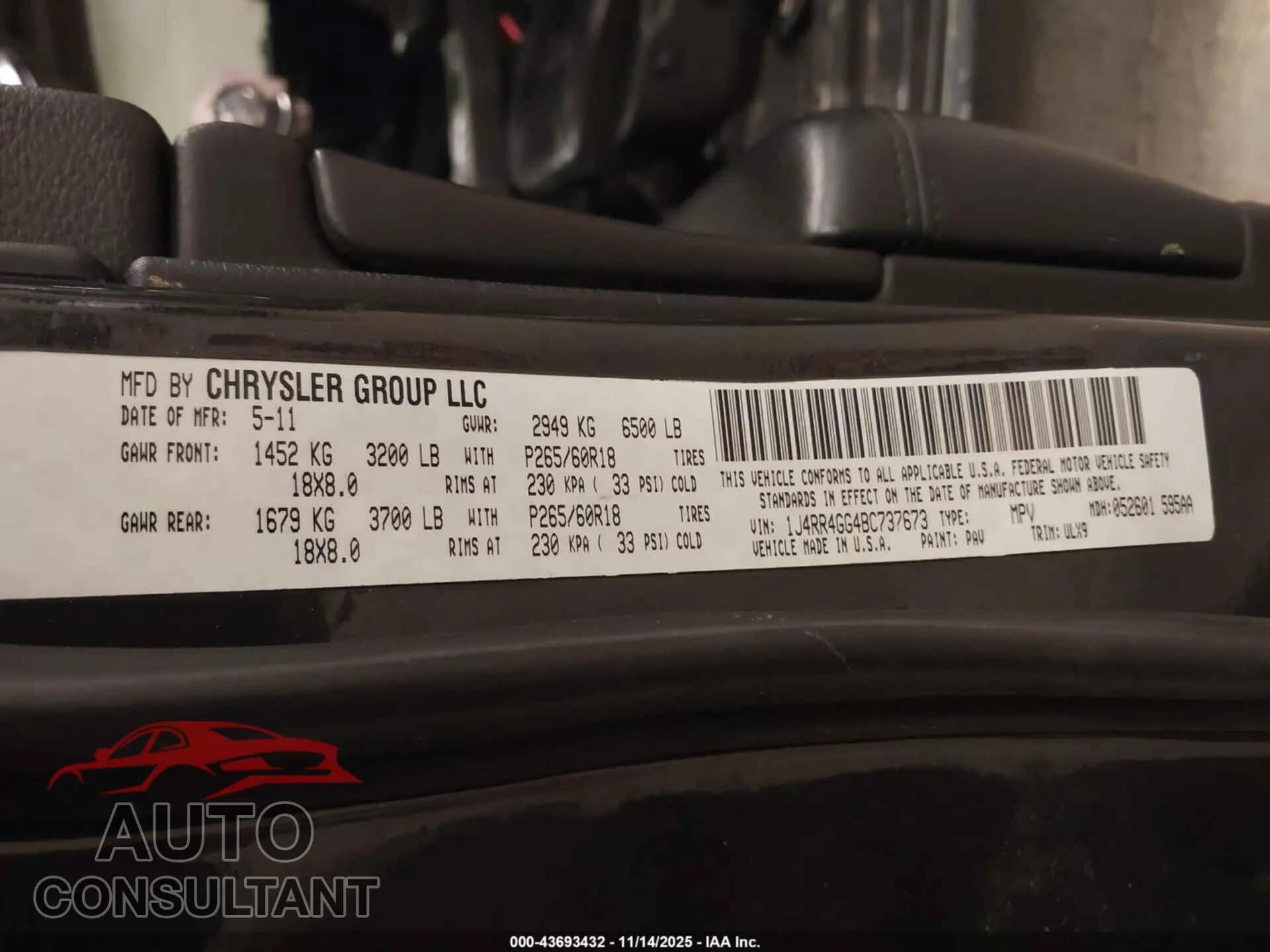 2011 JEEP GRAND CHEROKEE Damaged VIN 1J4RR4GG4BC737673 – trunk area 2011 JEEP GRAND CHEROKEE Damaged VIN 1J4RR4GG4BC737673 – trunk area