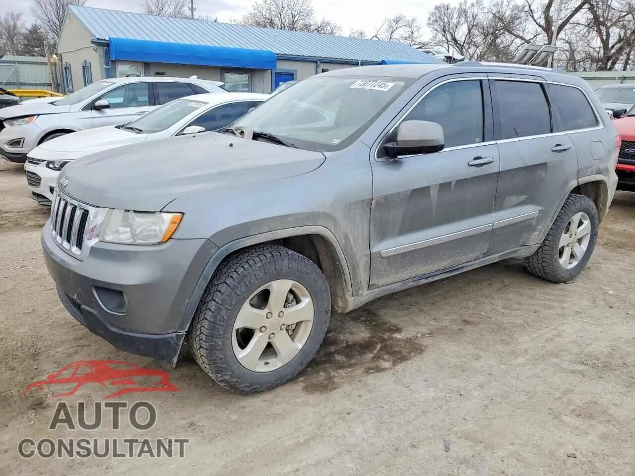 2011 JEEP GRAND CHER Damaged VIN 1J4RR4GG6BC637185 – front exterior 2011 JEEP GRAND CHER Damaged VIN 1J4RR4GG6BC637185 – front exterior