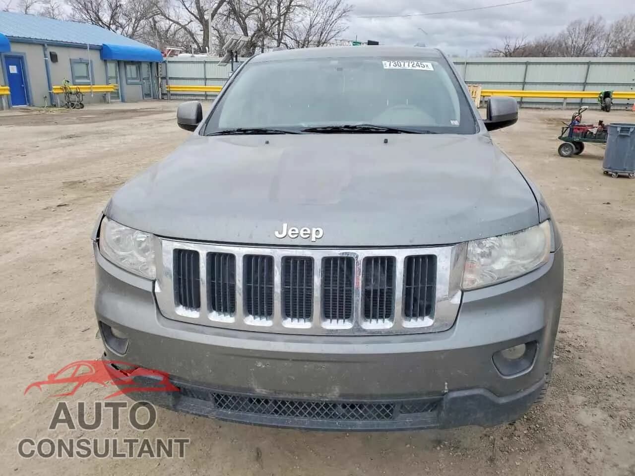 2011 JEEP GRAND CHER Damaged VIN 1J4RR4GG6BC637185 – interior seats 2011 JEEP GRAND CHER Damaged VIN 1J4RR4GG6BC637185 – interior seats