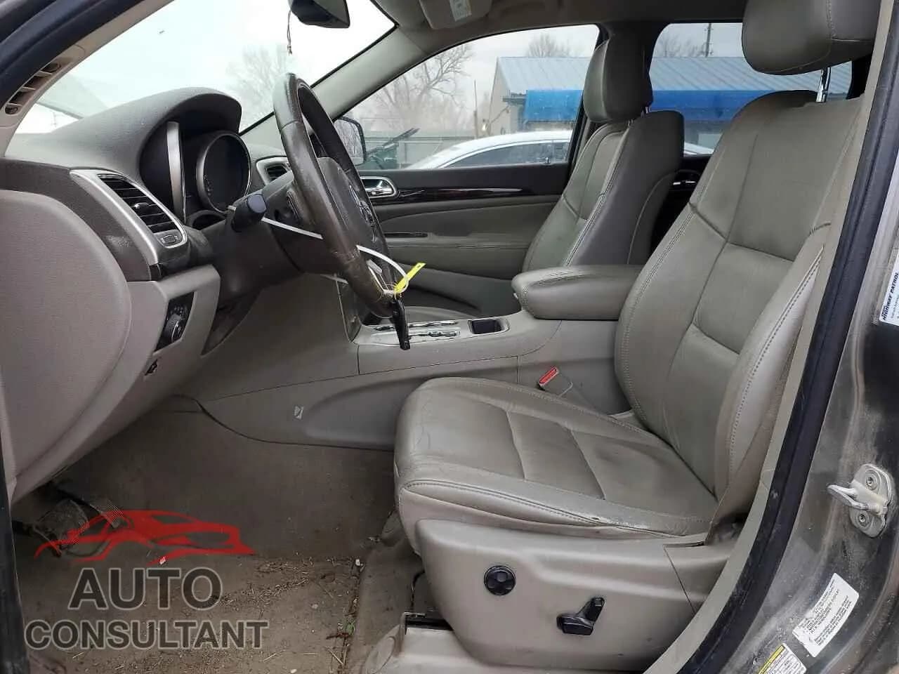 2011 JEEP GRAND CHER Damaged VIN 1J4RR4GG6BC637185 – exterior detail 2011 JEEP GRAND CHER Damaged VIN 1J4RR4GG6BC637185 – exterior detail