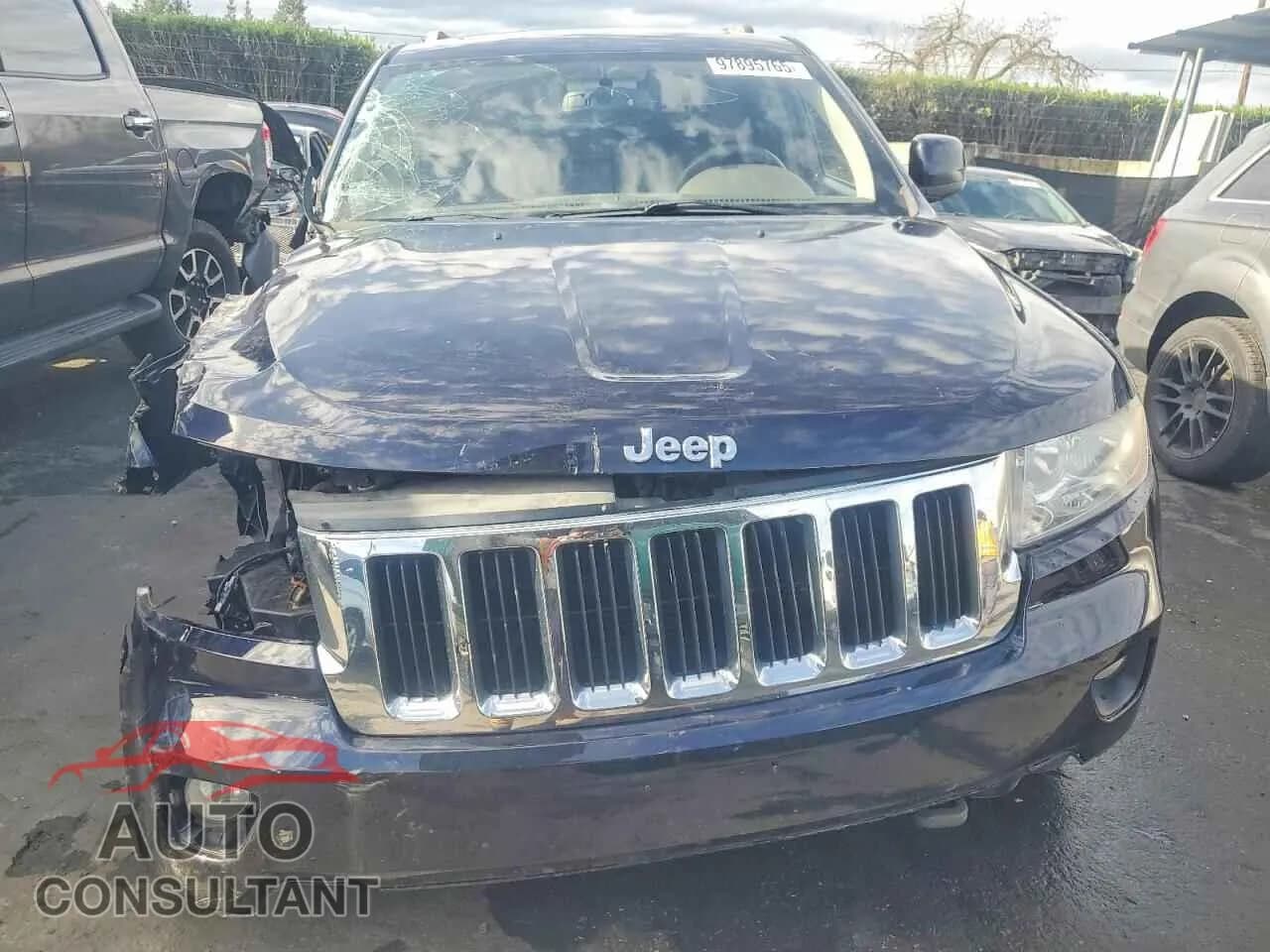 2011 JEEP GRAND CHER Damaged VIN 1J4RR4GT7BC642165 – interior seats 2011 JEEP GRAND CHER Damaged VIN 1J4RR4GT7BC642165 – interior seats