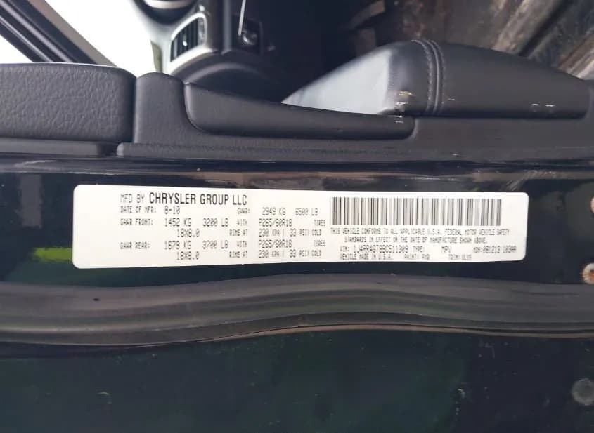 2011 JEEP Grand Cherokee Used VIN 1J4RR4GT8BC511309 – interior seats 2011 JEEP Grand Cherokee Used VIN 1J4RR4GT8BC511309 – interior seats