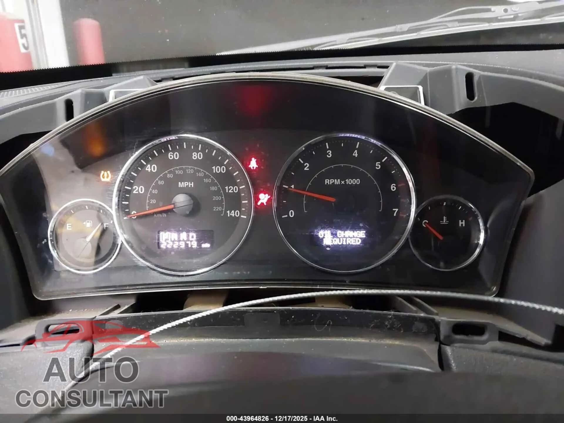 2009 JEEP GRAND CHEROKEE Damaged VIN 1J8GR48K99C504374 – exterior detail 2009 JEEP GRAND CHEROKEE Damaged VIN 1J8GR48K99C504374 – exterior detail