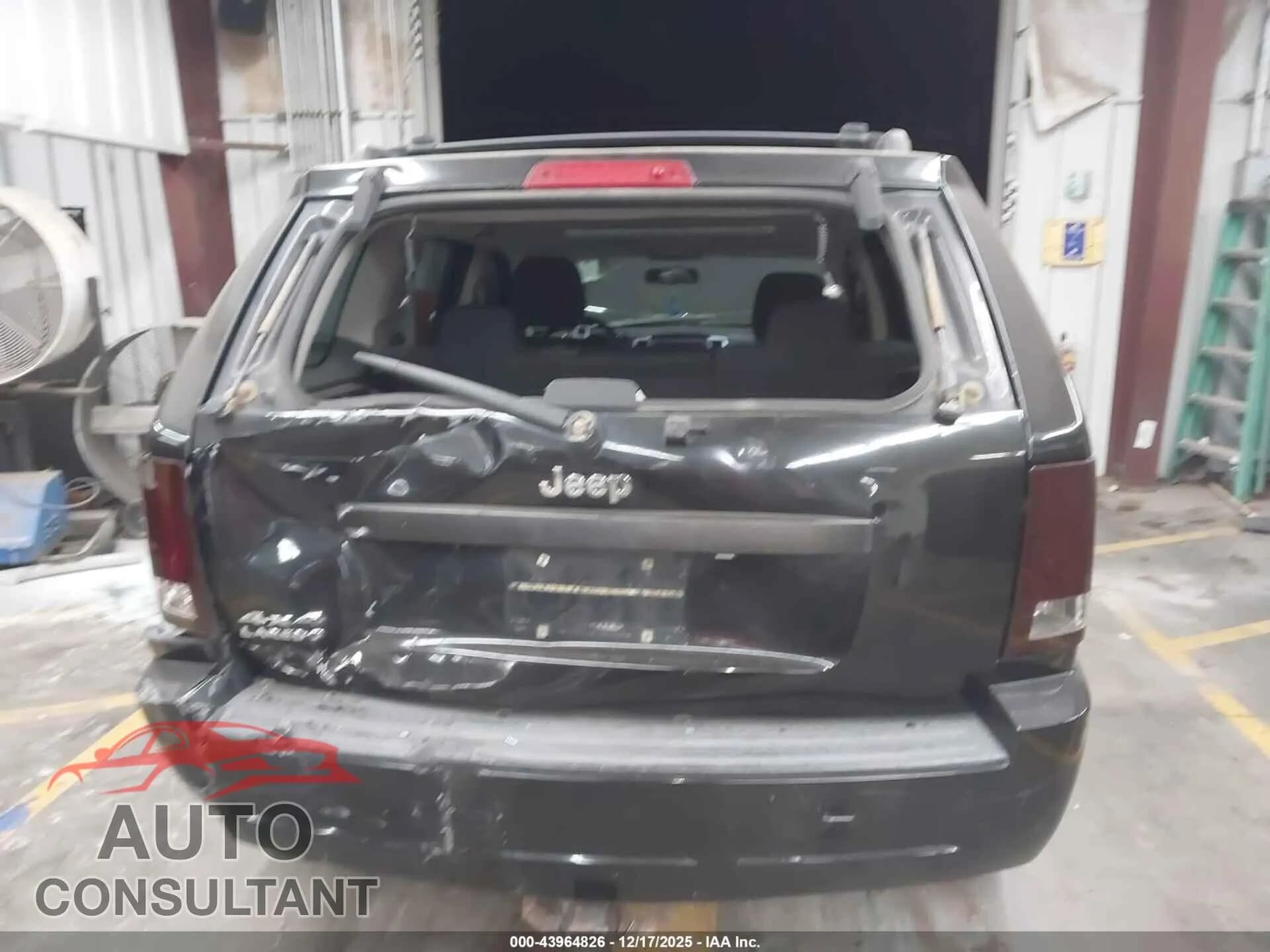 2009 JEEP GRAND CHEROKEE Damaged VIN 1J8GR48K99C504374 – photo 16 2009 JEEP GRAND CHEROKEE Damaged VIN 1J8GR48K99C504374 – photo 16