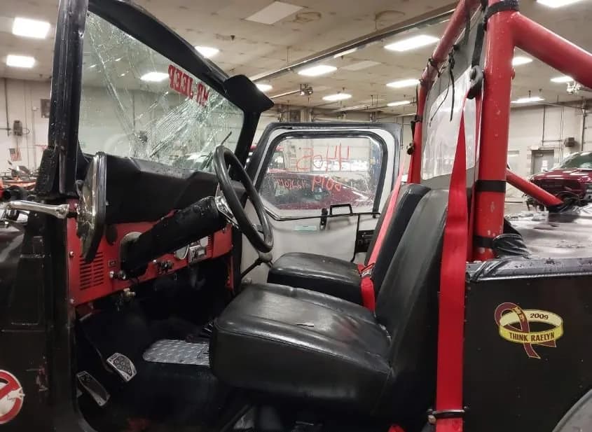 1986 JEEP CJ-7 Used VIN 1JCCF87E1GT126306 – side profile 1986 JEEP CJ-7 Used VIN 1JCCF87E1GT126306 – side profile