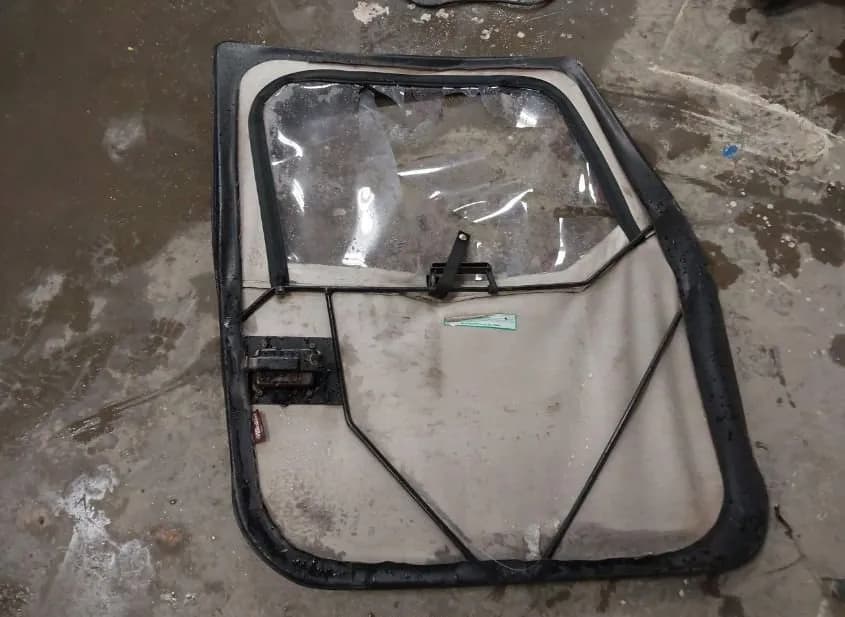 1986 JEEP CJ-7 Used VIN 1JCCF87E1GT126306 – photo 13 1986 JEEP CJ-7 Used VIN 1JCCF87E1GT126306 – photo 13