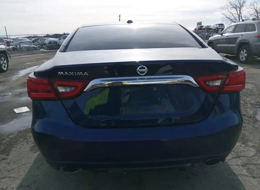 2017 NISSAN Maxima Used VIN 1N4AA6AP8HC385064 – interior seats 2017 NISSAN Maxima Used VIN 1N4AA6AP8HC385064 – interior seats