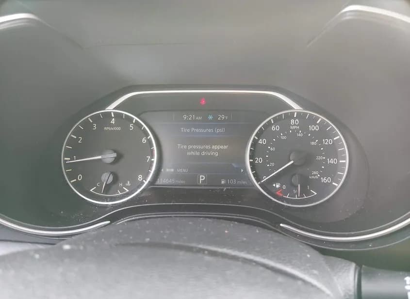 2017 NISSAN Maxima Used VIN 1N4AA6AP8HC385064 – engine bay 2017 NISSAN Maxima Used VIN 1N4AA6AP8HC385064 – engine bay