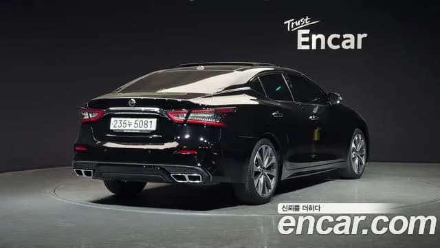 2019 Nissan Maxima (A36) 3.5 Platinum Sold VIN 1N4AA6AV1KC381881 – rear exterior 2019 Nissan Maxima (A36) 3.5 Platinum Sold VIN 1N4AA6AV1KC381881 – rear exterior