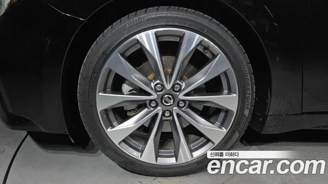 2019 Nissan Maxima (A36) 3.5 Platinum Sold VIN 1N4AA6AV1KC381881 – photo 15 2019 Nissan Maxima (A36) 3.5 Platinum Sold VIN 1N4AA6AV1KC381881 – photo 15