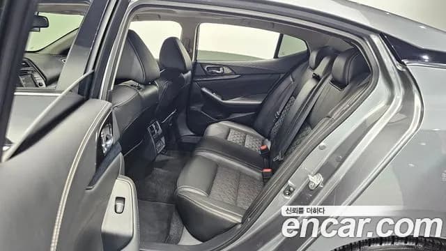 2019 Nissan Maxima (A36) 3.5 Platinum Sold VIN 1N4AA6AV8KC382851 – front exterior 2019 Nissan Maxima (A36) 3.5 Platinum Sold VIN 1N4AA6AV8KC382851 – front exterior