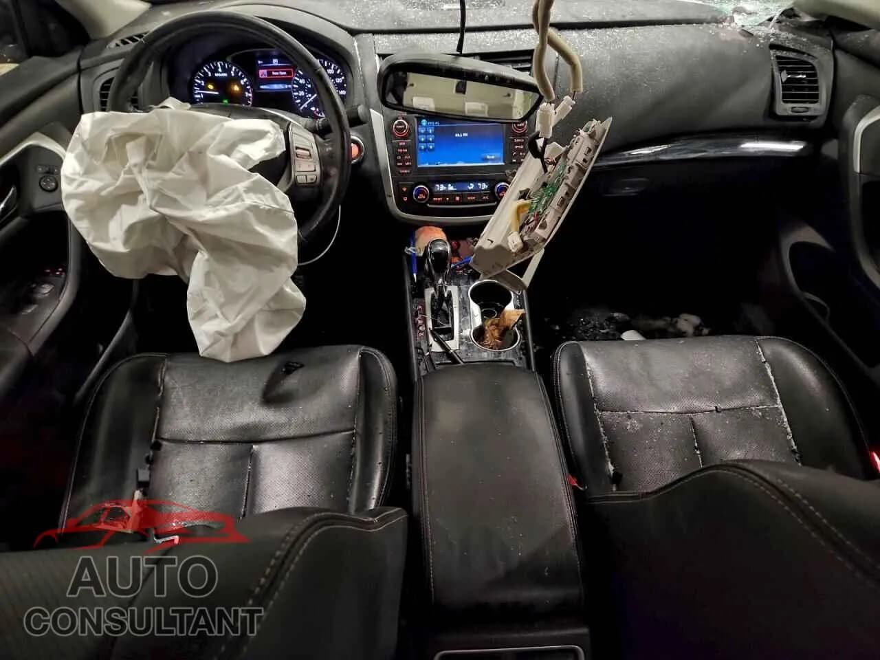 2017 NISSAN ALTIMA Damaged VIN 1N4AL3AP0HC157536 – undercarriage 2017 NISSAN ALTIMA Damaged VIN 1N4AL3AP0HC157536 – undercarriage