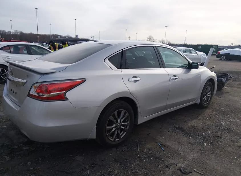 2015 NISSAN Altima Used VIN 1N4AL3AP5FC251263 – interior seats 2015 NISSAN Altima Used VIN 1N4AL3AP5FC251263 – interior seats