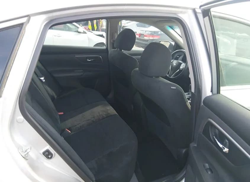 2015 NISSAN Altima Used VIN 1N4AL3AP5FC251263 – exterior detail 2015 NISSAN Altima Used VIN 1N4AL3AP5FC251263 – exterior detail