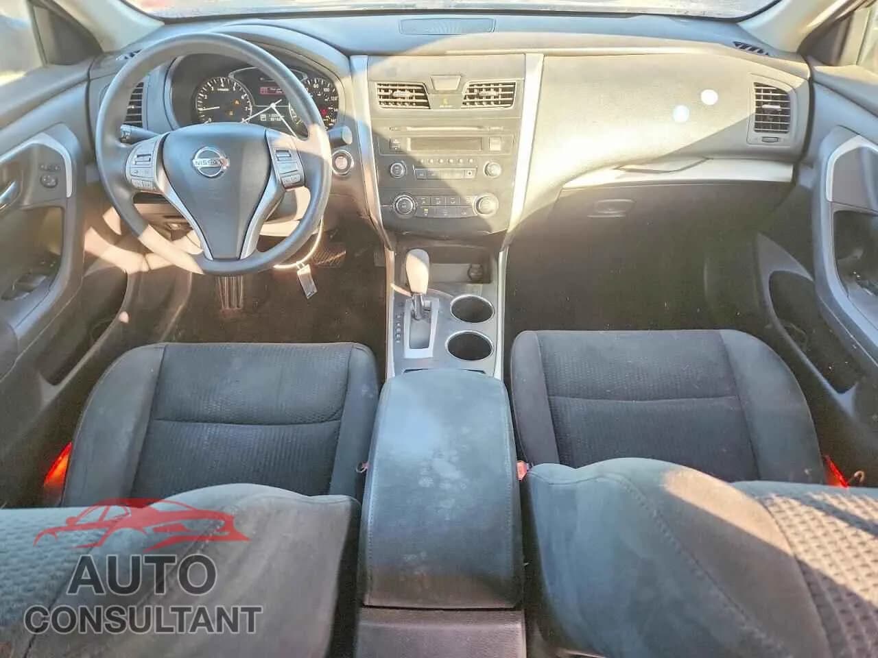 2015 NISSAN ALTIMA Damaged VIN 1N4AL3AP5FN341789 – undercarriage 2015 NISSAN ALTIMA Damaged VIN 1N4AL3AP5FN341789 – undercarriage