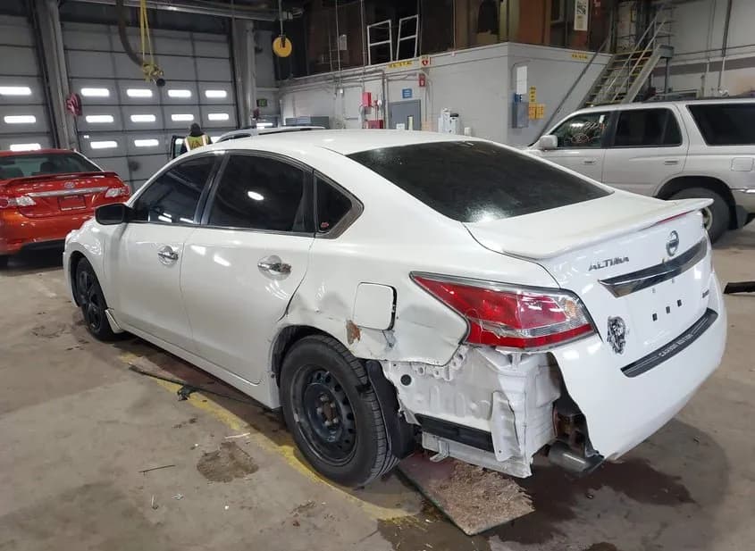 2015 NISSAN Altima Used VIN 1N4AL3AP6FN365096 – engine bay 2015 NISSAN Altima Used VIN 1N4AL3AP6FN365096 – engine bay