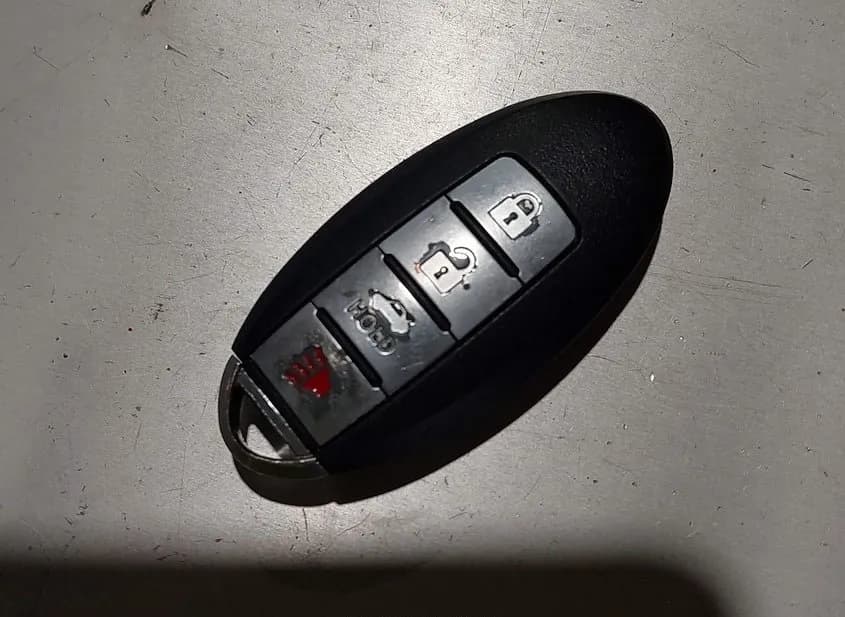 2015 NISSAN Altima Used VIN 1N4AL3AP6FN365096 – trunk area 2015 NISSAN Altima Used VIN 1N4AL3AP6FN365096 – trunk area