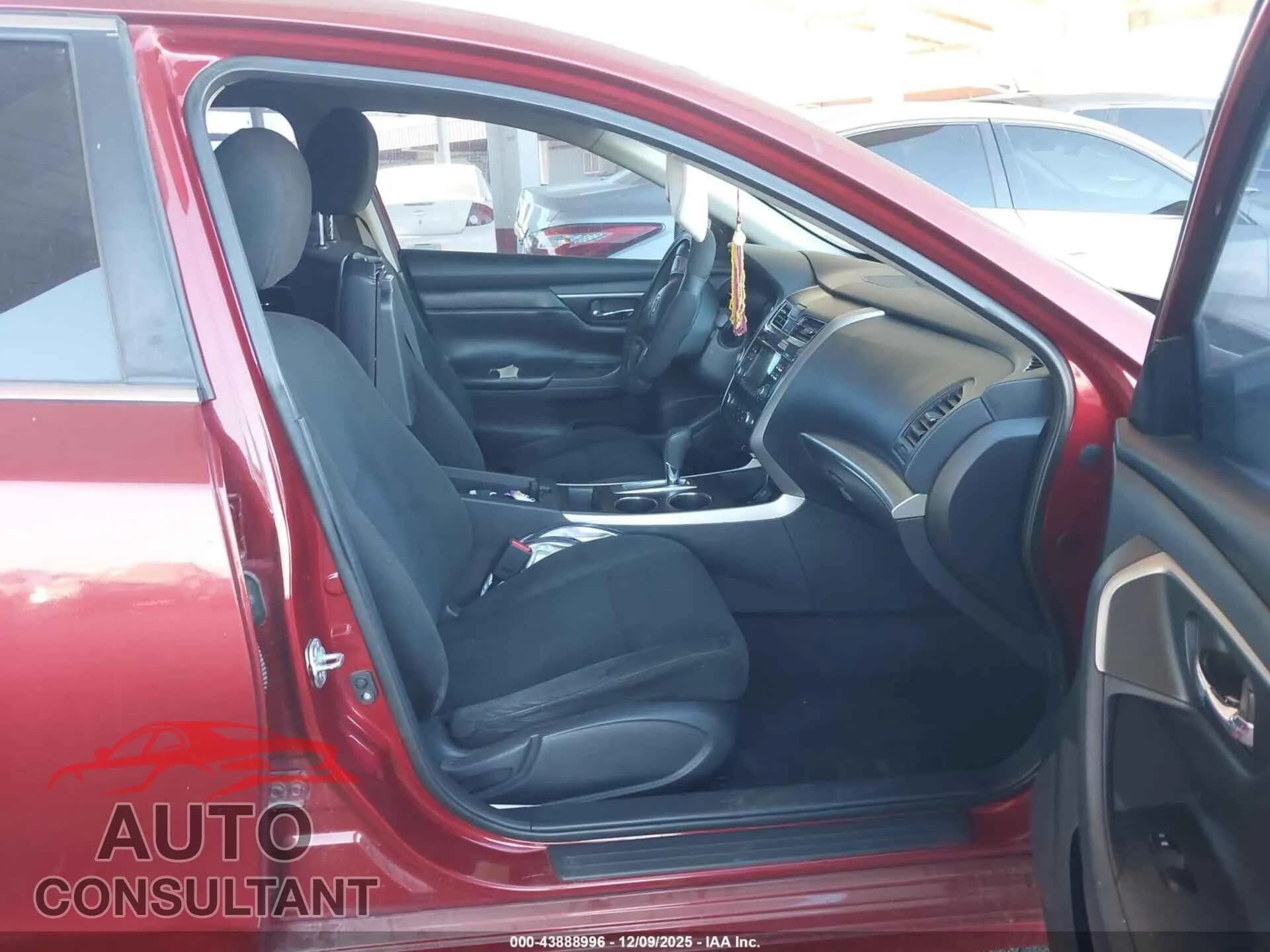 2015 NISSAN ALTIMA Damaged VIN 1N4AL3AP8FC428985 – interior seats 2015 NISSAN ALTIMA Damaged VIN 1N4AL3AP8FC428985 – interior seats