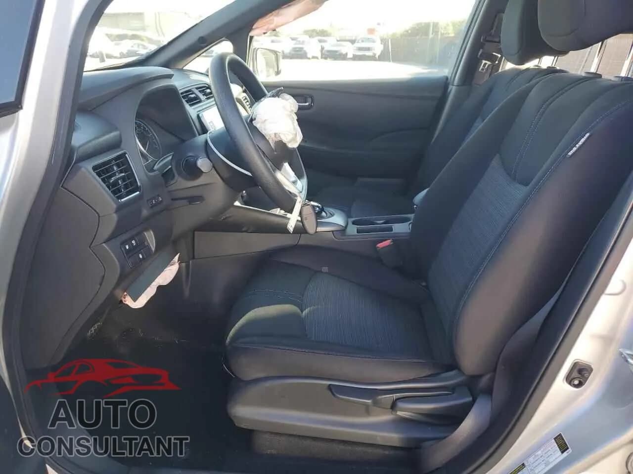 2024 NISSAN LEAF Damaged VIN 1N4AZ1BV1RC555727 – exterior detail 2024 NISSAN LEAF Damaged VIN 1N4AZ1BV1RC555727 – exterior detail