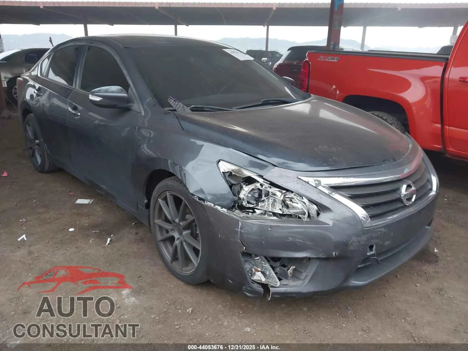 2013 NISSAN ALTIMA Damaged VIN 1N4BL3AP5DN403631 – engine bay 2013 NISSAN ALTIMA Damaged VIN 1N4BL3AP5DN403631 – engine bay