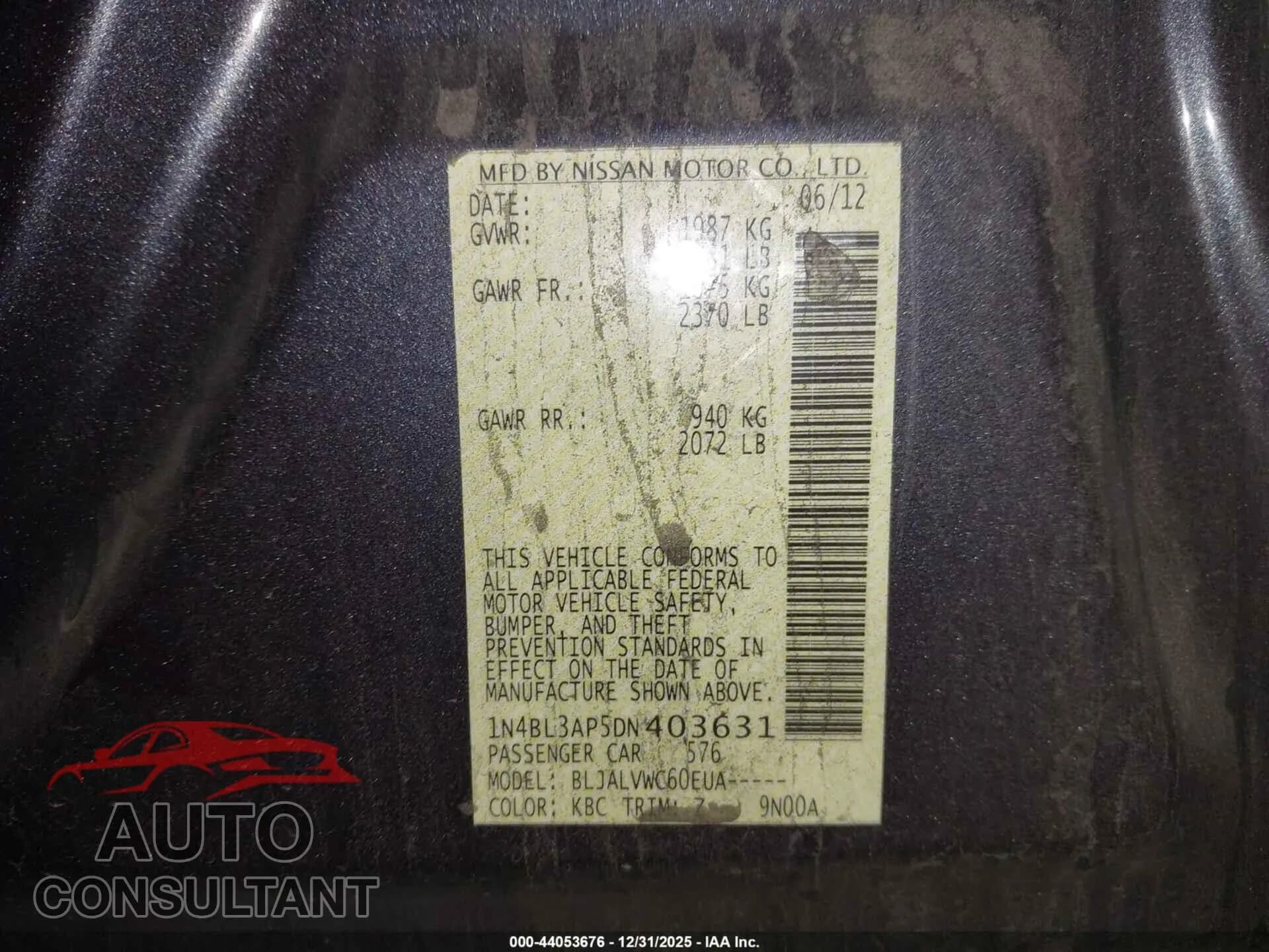 2013 NISSAN ALTIMA Damaged VIN 1N4BL3AP5DN403631 – trunk area 2013 NISSAN ALTIMA Damaged VIN 1N4BL3AP5DN403631 – trunk area