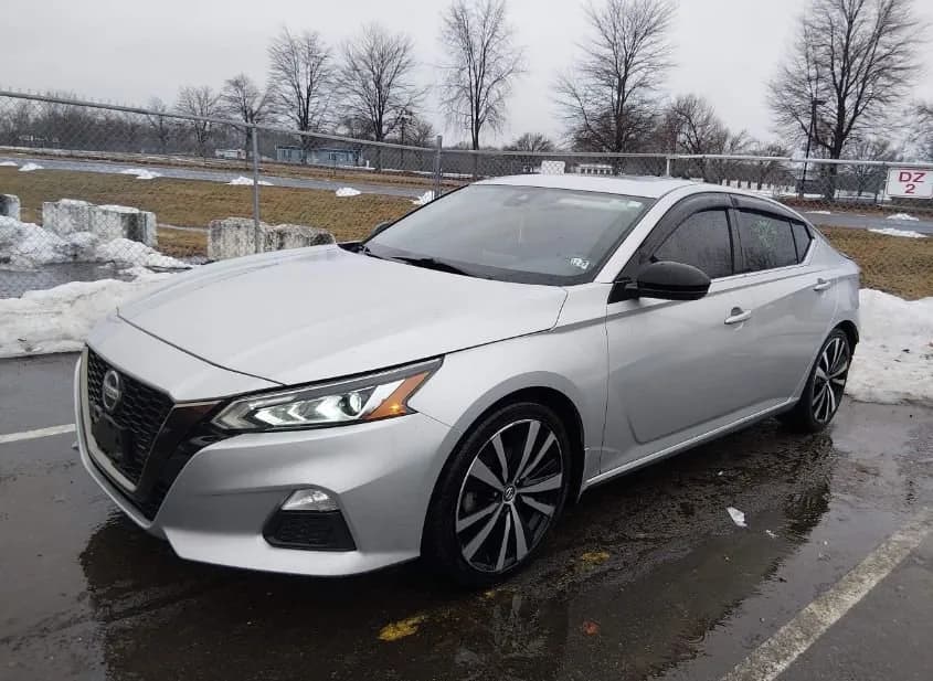 2021 NISSAN Altima Used VIN 1N4BL4CV2MN305514 – front exterior 2021 NISSAN Altima Used VIN 1N4BL4CV2MN305514 – front exterior
