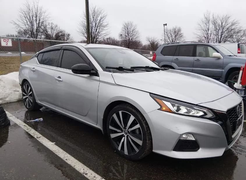 2021 NISSAN Altima Used VIN 1N4BL4CV2MN305514 – engine bay 2021 NISSAN Altima Used VIN 1N4BL4CV2MN305514 – engine bay