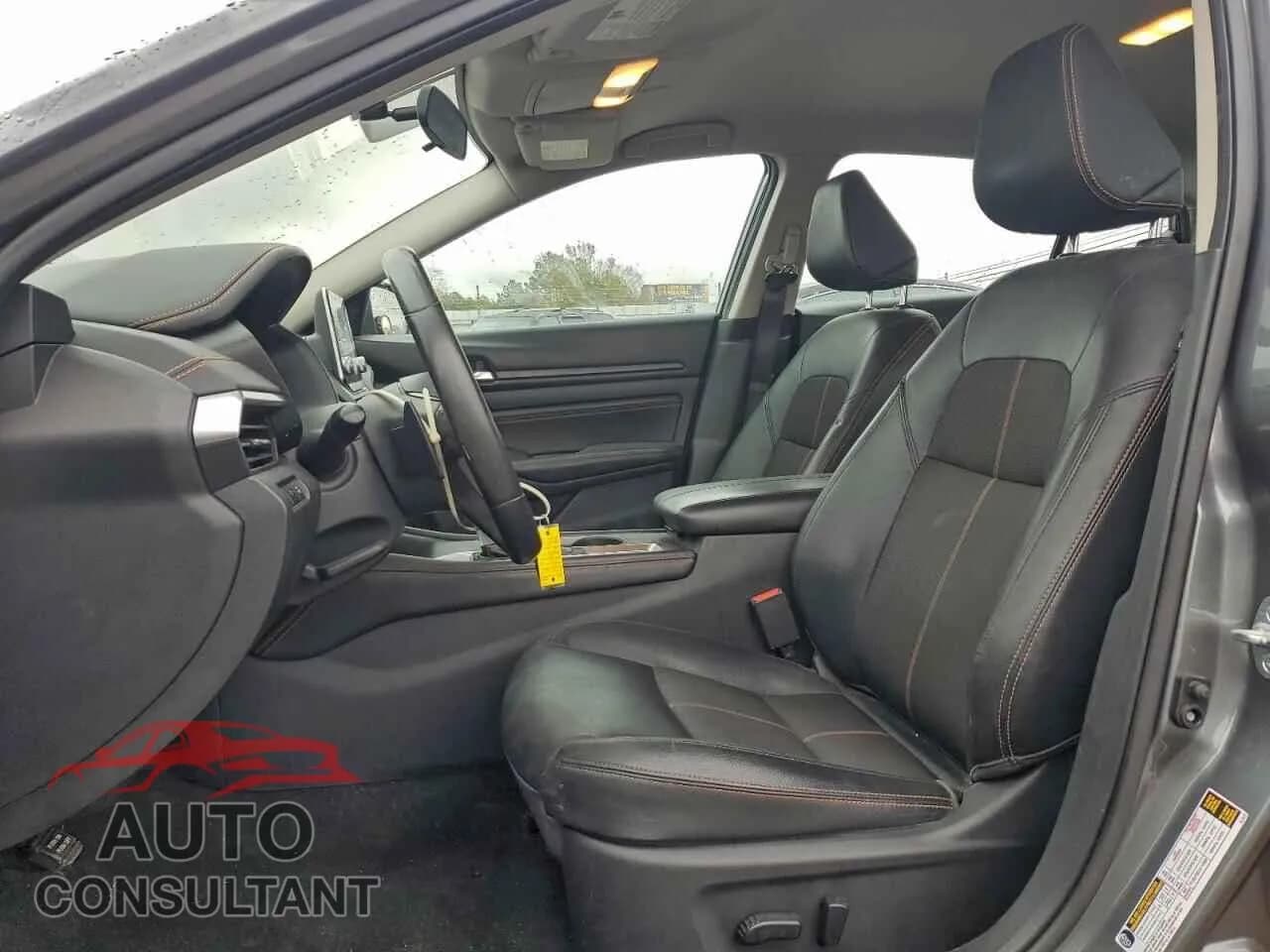 2019 NISSAN ALTIMA Damaged VIN 1N4BL4CV4KC192836 – exterior detail 2019 NISSAN ALTIMA Damaged VIN 1N4BL4CV4KC192836 – exterior detail