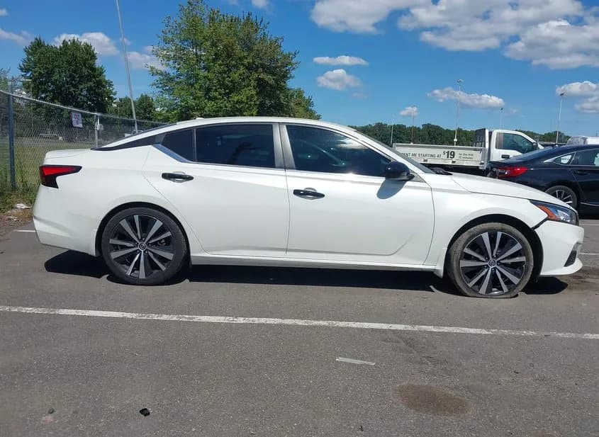 2019 NISSAN Altima Used VIN 1N4BL4CV7KC178882 – rear exterior 2019 NISSAN Altima Used VIN 1N4BL4CV7KC178882 – rear exterior