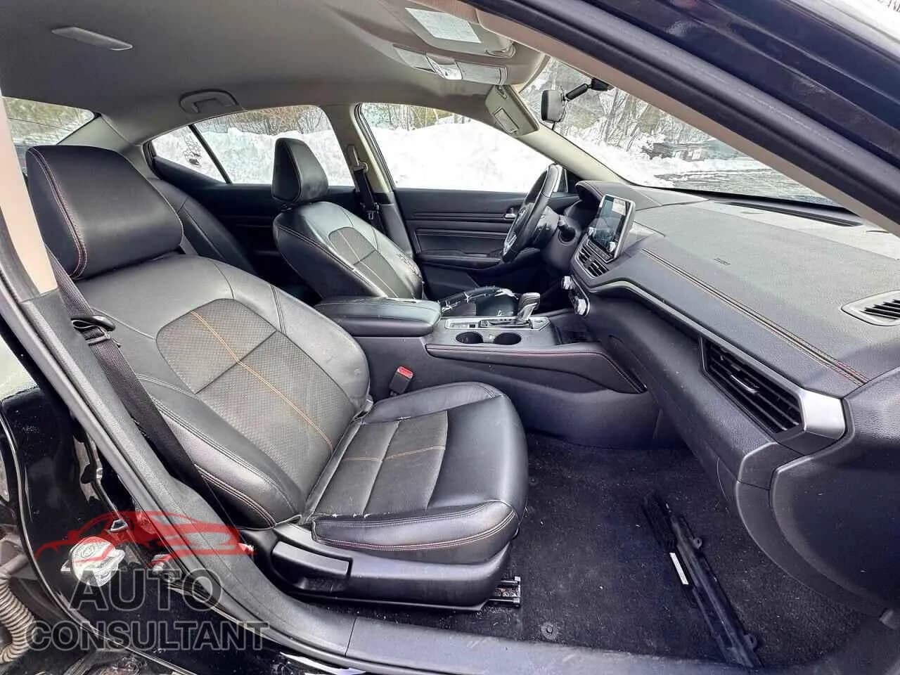 2019 NISSAN ALTIMA Damaged VIN 1N4BL4CW3KC231957 – interior seats 2019 NISSAN ALTIMA Damaged VIN 1N4BL4CW3KC231957 – interior seats