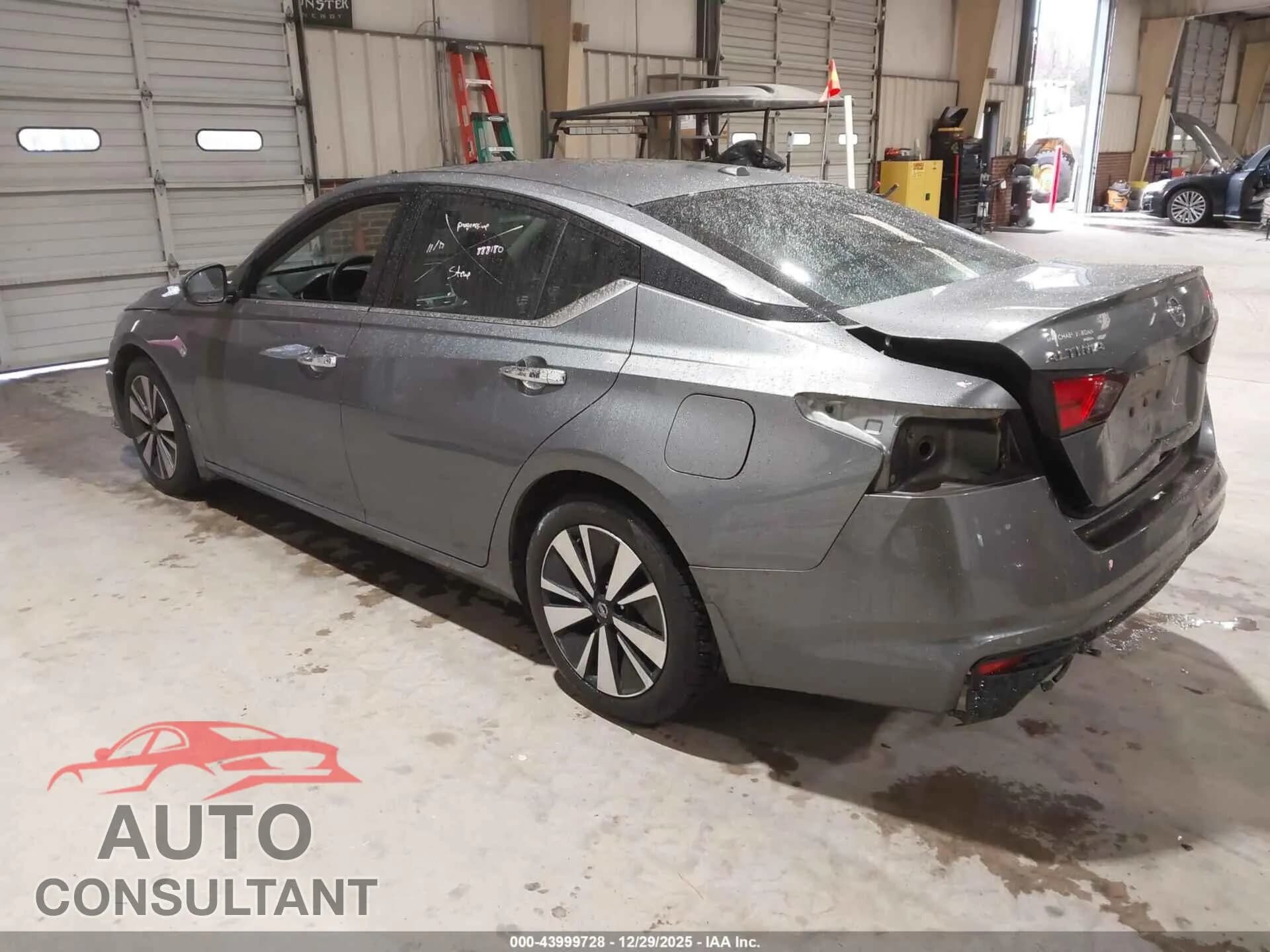 2019 NISSAN ALTIMA Damaged VIN 1N4BL4EV0KC122098 – side profile 2019 NISSAN ALTIMA Damaged VIN 1N4BL4EV0KC122098 – side profile