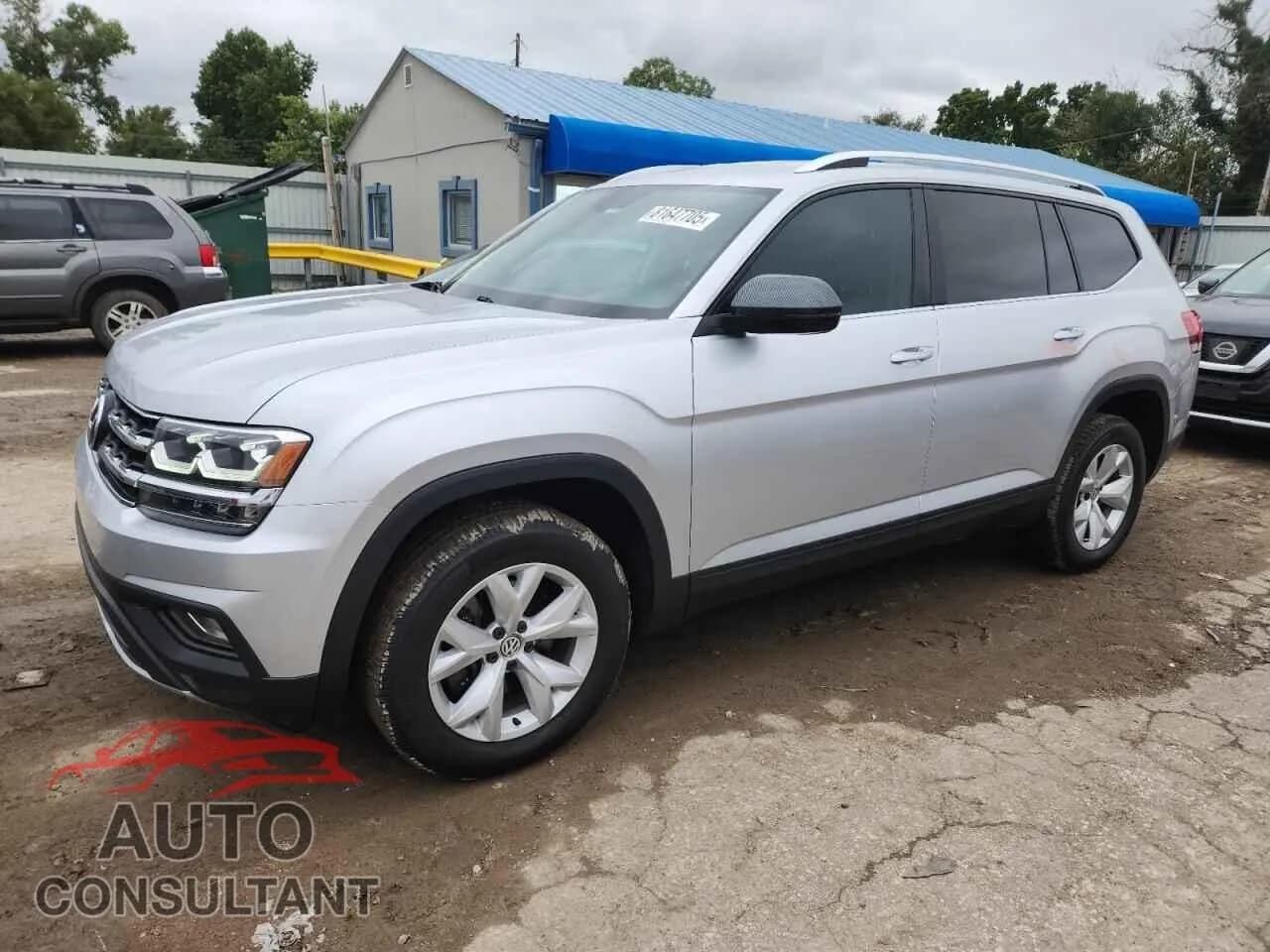 2018 VOLKSWAGEN ATLAS Damaged VIN 1V2KR2CA8JC515938 – front exterior 2018 VOLKSWAGEN ATLAS Damaged VIN 1V2KR2CA8JC515938 – front exterior