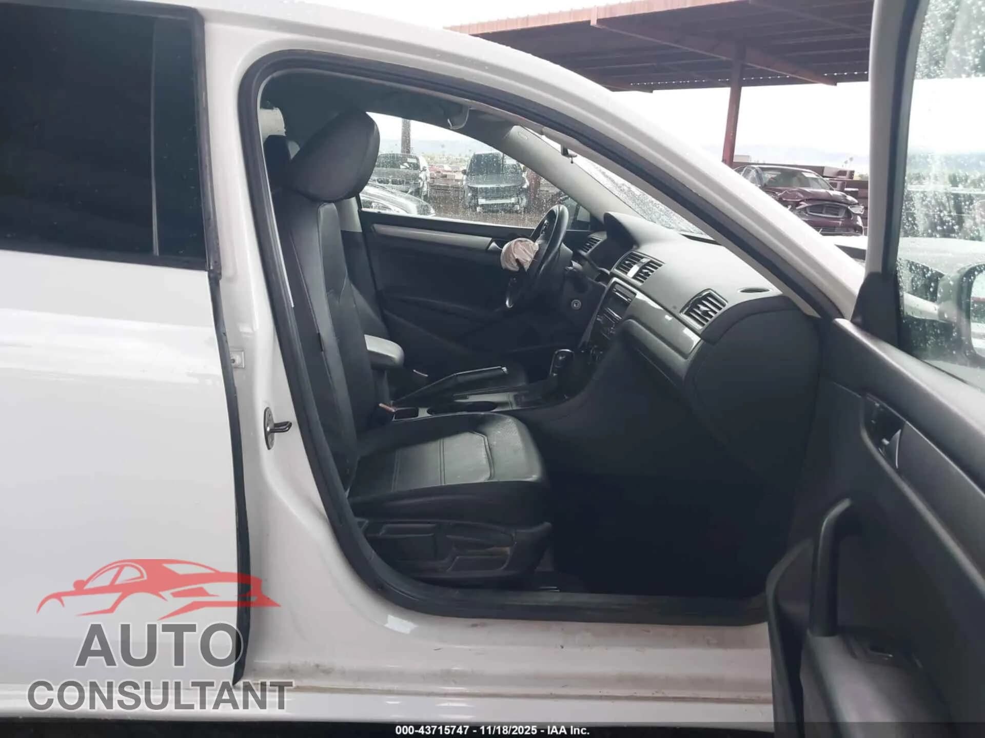 2014 VOLKSWAGEN PASSAT Damaged VIN 1VWAT7A39EC086893 – interior seats 2014 VOLKSWAGEN PASSAT Damaged VIN 1VWAT7A39EC086893 – interior seats