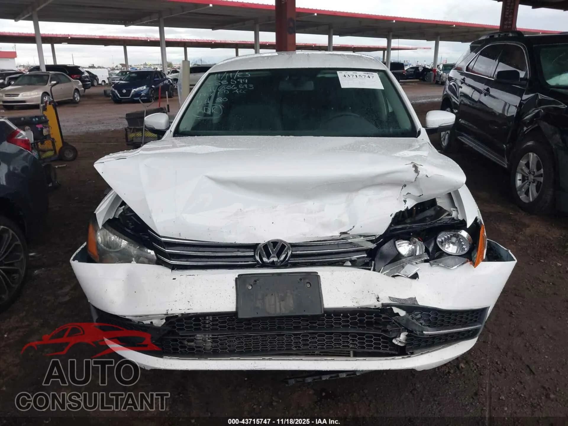 2014 VOLKSWAGEN PASSAT Damaged VIN 1VWAT7A39EC086893 – photo 12 2014 VOLKSWAGEN PASSAT Damaged VIN 1VWAT7A39EC086893 – photo 12