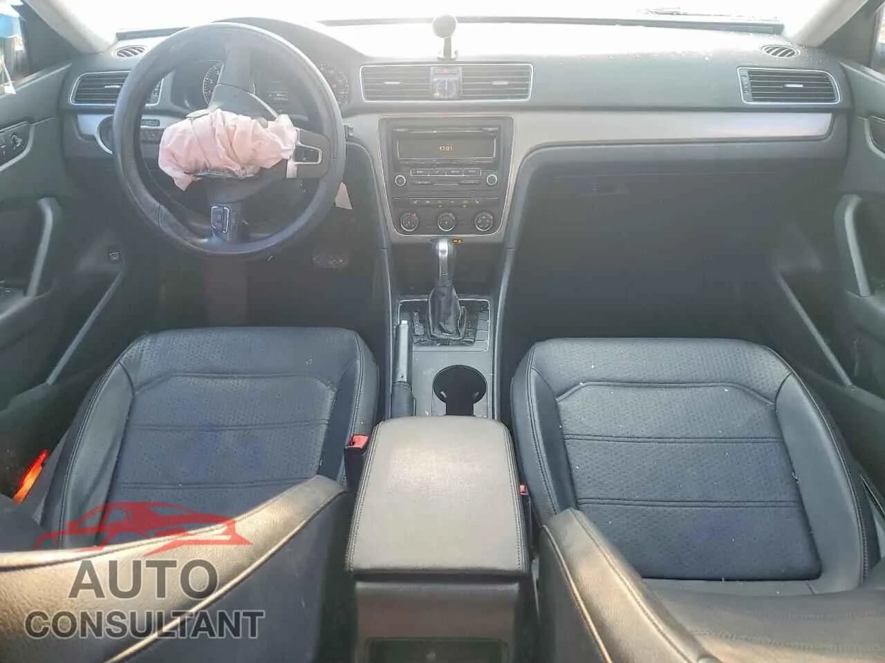 2014 VOLKSWAGEN PASSAT Damaged VIN 1VWAT7A3XEC028128 – undercarriage 2014 VOLKSWAGEN PASSAT Damaged VIN 1VWAT7A3XEC028128 – undercarriage