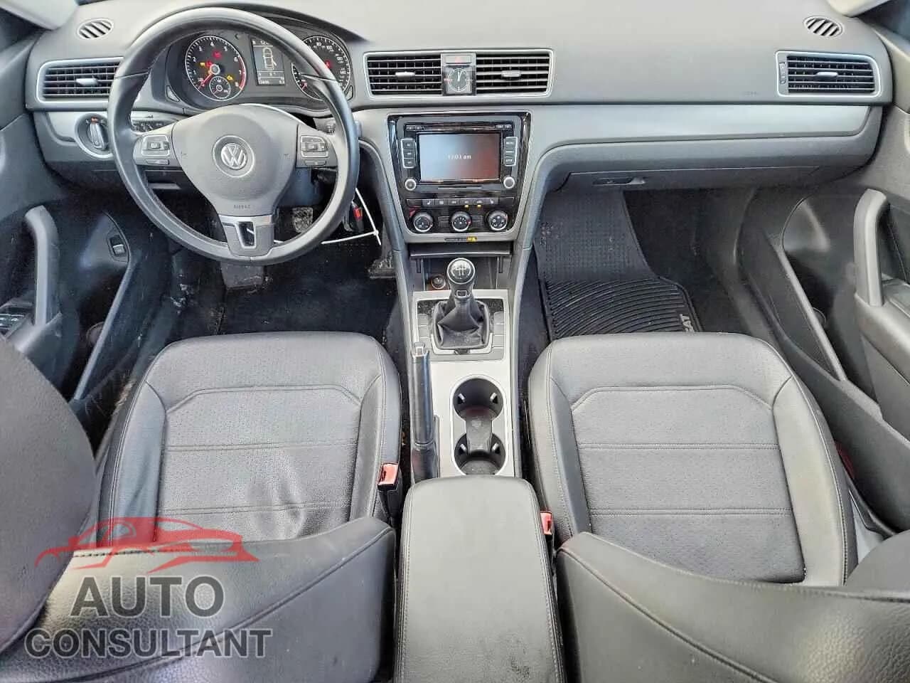 2014 VOLKSWAGEN PASSAT Damaged VIN 1VWBP7A31EC052150 – undercarriage 2014 VOLKSWAGEN PASSAT Damaged VIN 1VWBP7A31EC052150 – undercarriage