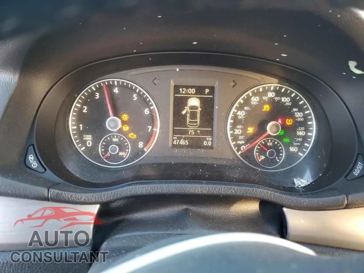 2014 VOLKSWAGEN PASSAT Damaged VIN 1VWBS7A38EC063533 – trunk area 2014 VOLKSWAGEN PASSAT Damaged VIN 1VWBS7A38EC063533 – trunk area