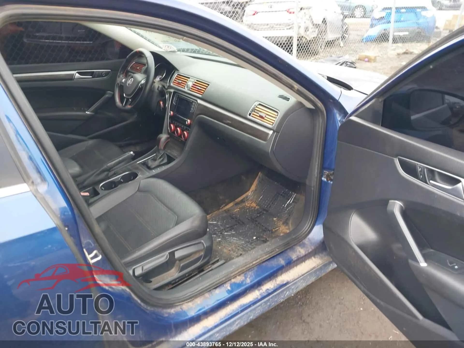 2016 VOLKSWAGEN PASSAT Damaged VIN 1VWBT7A37GC022682 – interior seats 2016 VOLKSWAGEN PASSAT Damaged VIN 1VWBT7A37GC022682 – interior seats