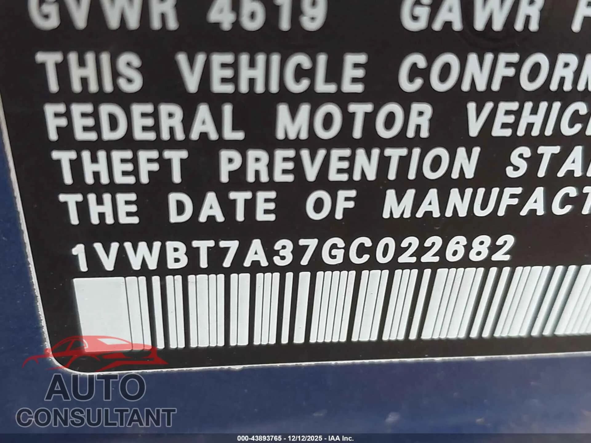 2016 VOLKSWAGEN PASSAT Damaged VIN 1VWBT7A37GC022682 – trunk area 2016 VOLKSWAGEN PASSAT Damaged VIN 1VWBT7A37GC022682 – trunk area