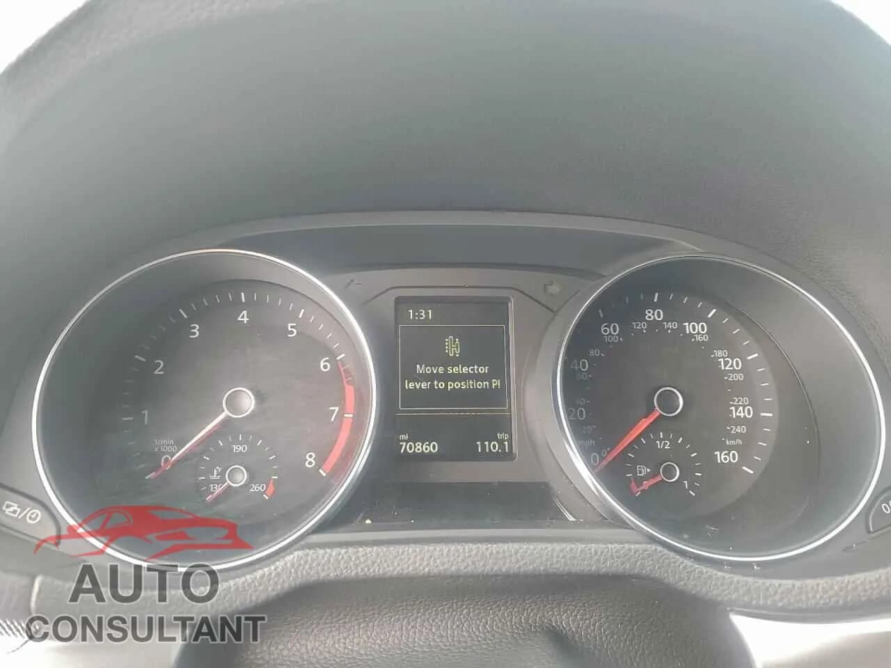 2019 VOLKSWAGEN PASSAT Damaged VIN 1VWLA7A38KC001827 – trunk area 2019 VOLKSWAGEN PASSAT Damaged VIN 1VWLA7A38KC001827 – trunk area