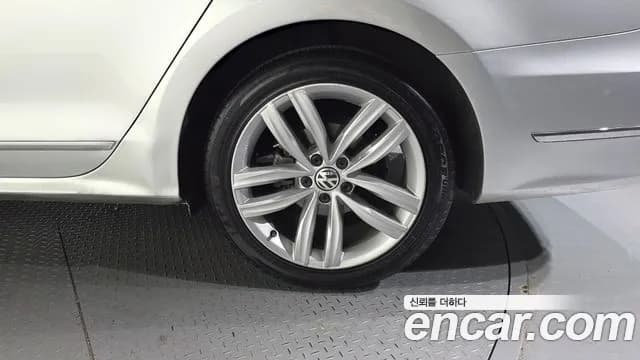 2018 Volkswagen The New Passat 2.0 TSI Sold VIN 1VWZZZA3ZJC040779 – photo 13 2018 Volkswagen The New Passat 2.0 TSI Sold VIN 1VWZZZA3ZJC040779 – photo 13