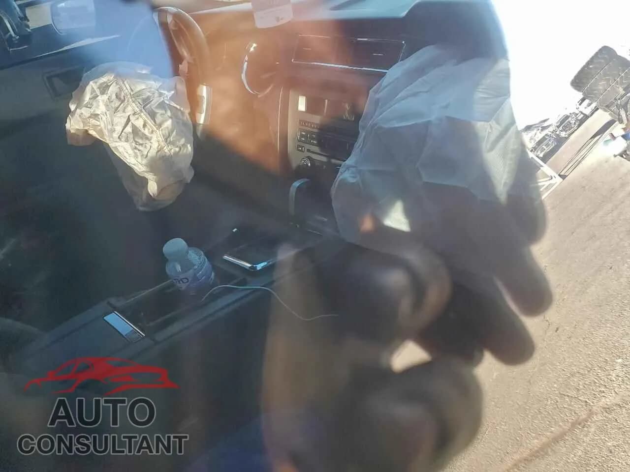 2014 FORD MUSTANG Damaged VIN 1ZVBP8CF8E5299652 – undercarriage 2014 FORD MUSTANG Damaged VIN 1ZVBP8CF8E5299652 – undercarriage