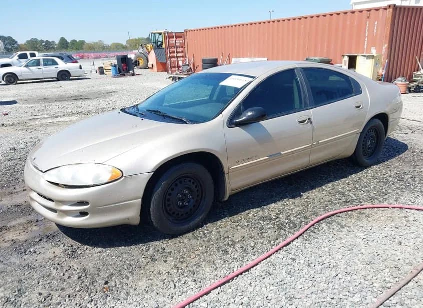 2000 DODGE Intrepid Used VIN 2B3HD46R9YH276514 – exterior detail 2000 DODGE Intrepid Used VIN 2B3HD46R9YH276514 – exterior detail